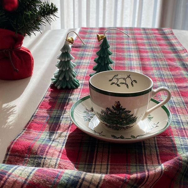 뉴욕의 겨울 체크 크리스마스 테이블러너